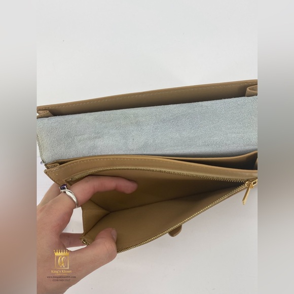 Céline large strap wallet in grained calfskin - Picture 9 of 12